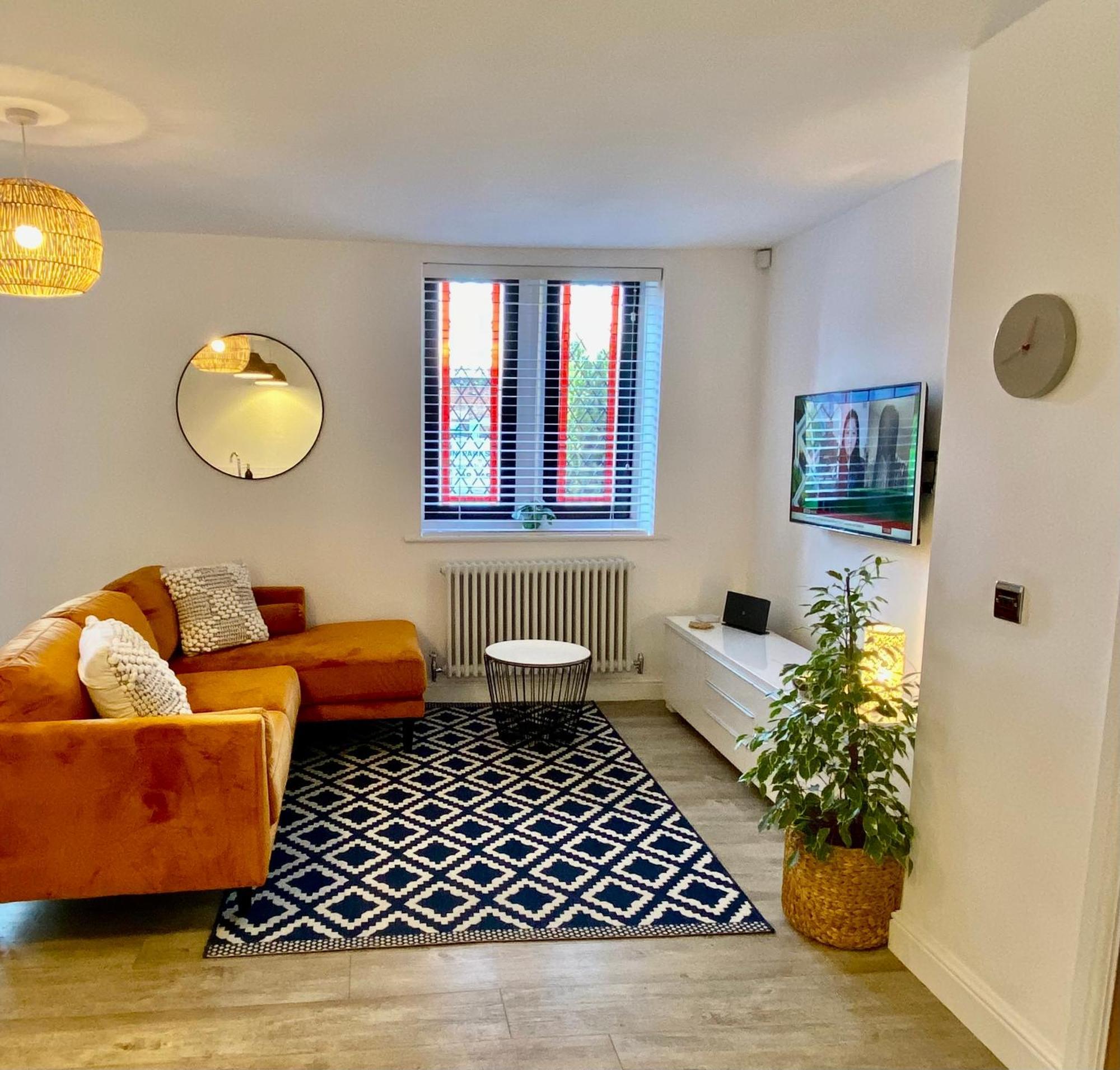 Boutique Chapel Apartment Within City Walls Chester Zewnętrze zdjęcie