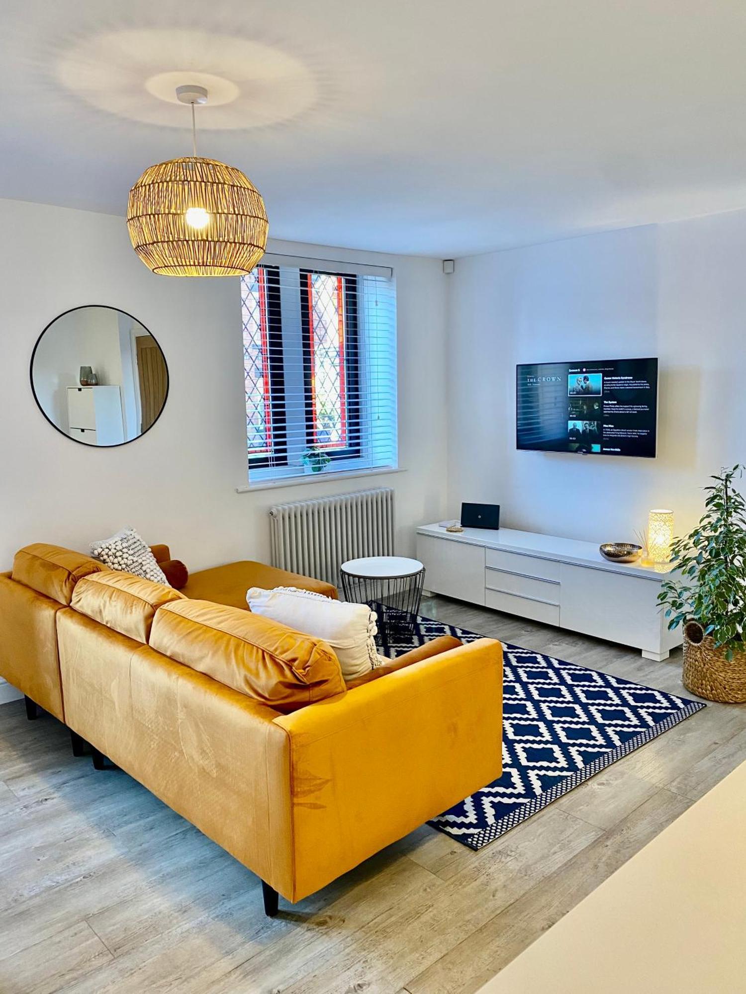 Boutique Chapel Apartment Within City Walls Chester Zewnętrze zdjęcie